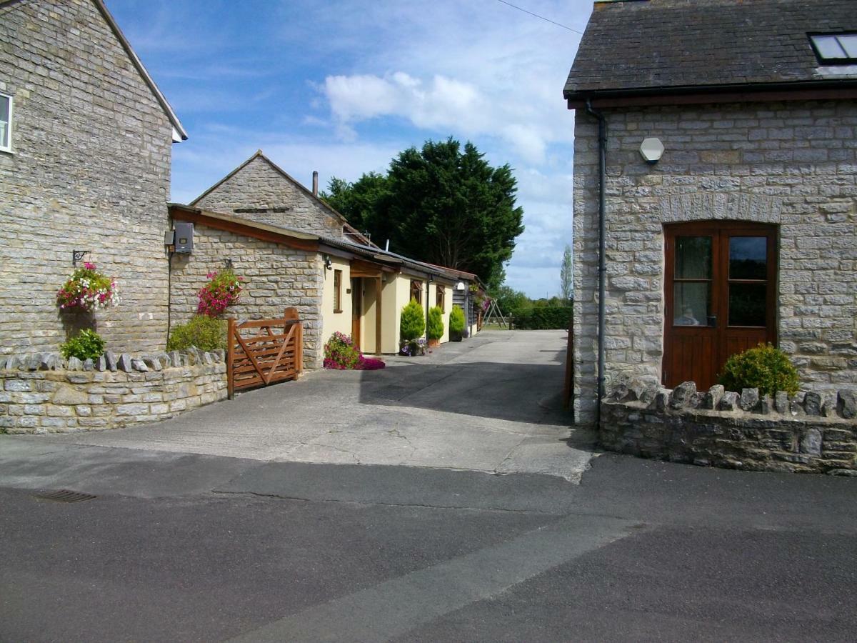The Barton Annexe Villa Somerton  Exterior photo